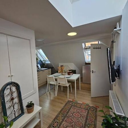 Appartamento West Kensington Bright Flat Londra Esterno foto