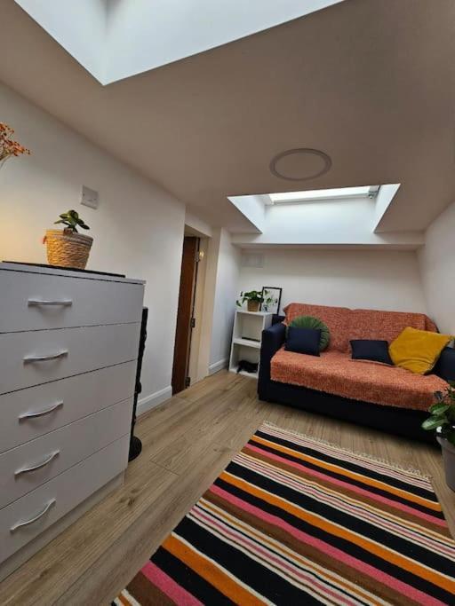Appartamento West Kensington Bright Flat Londra Esterno foto